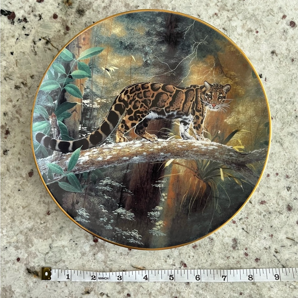 RARE - W.S. George - The Clouded Leopard China plate by Charles Fracé